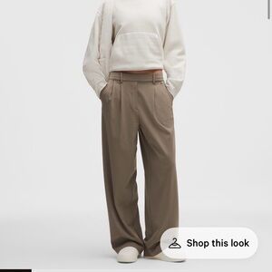 Lululemon daydrift high rise trouser short size large